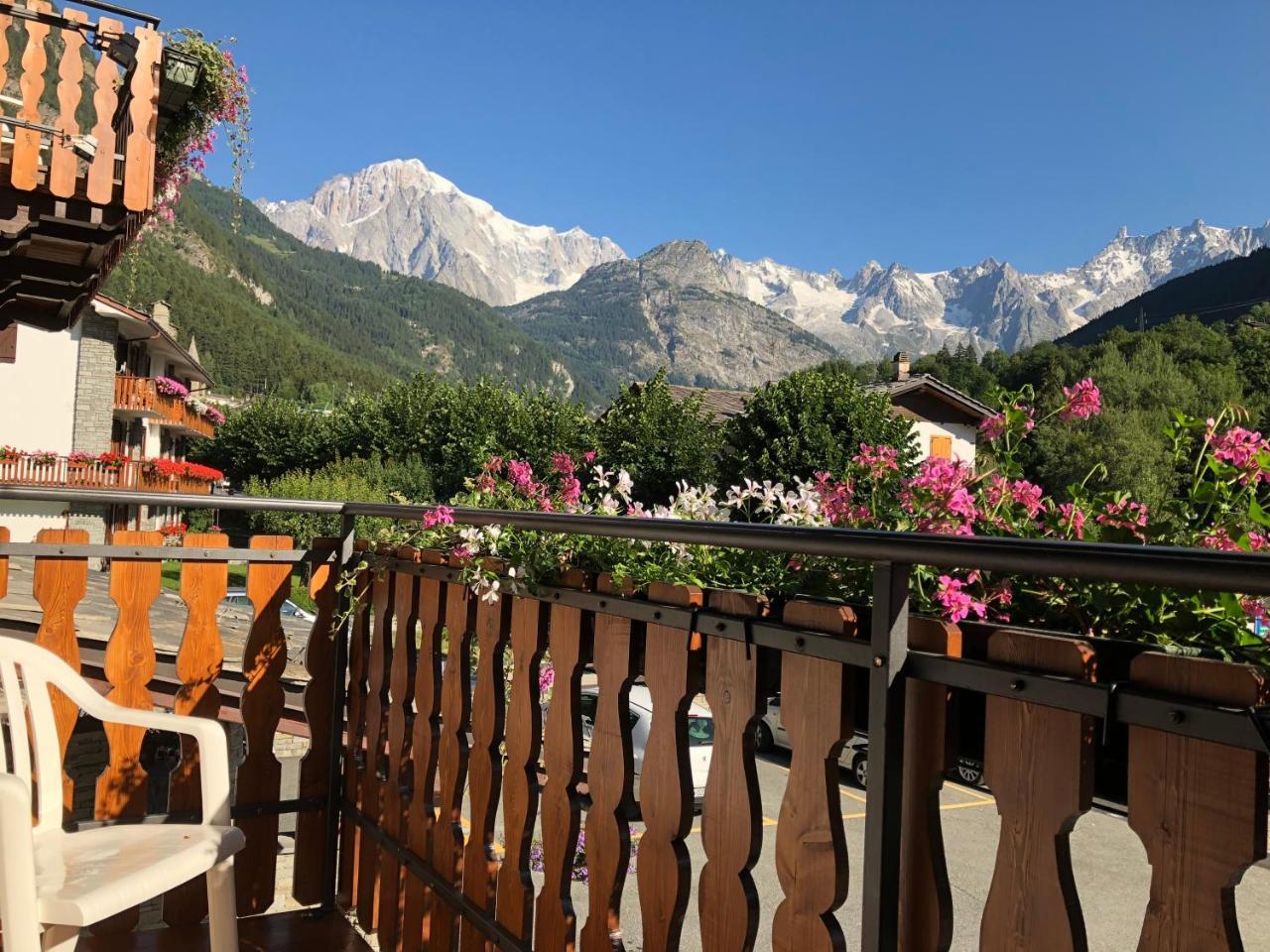 Hotel Edelweiss Pré-Saint-Didier Buitenkant foto