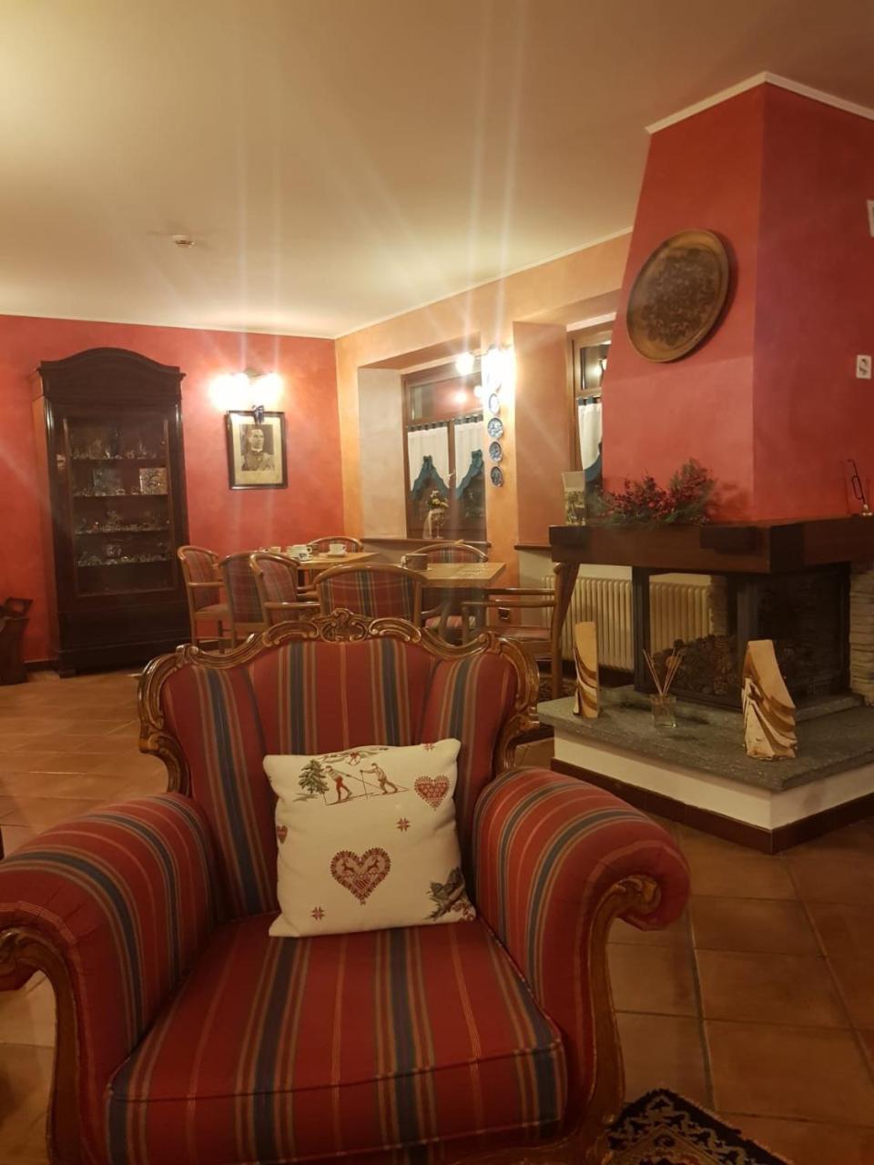 Hotel Edelweiss Pré-Saint-Didier Buitenkant foto